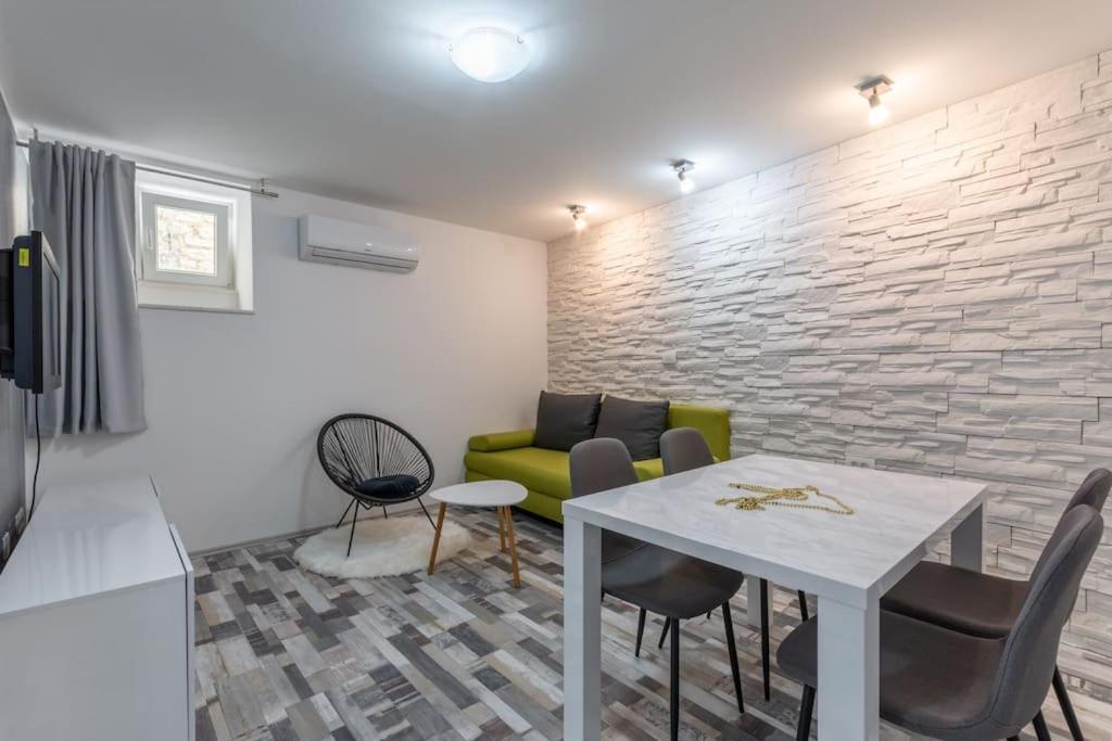 ספליט Apartment 3M - One Bedroom Apartment מראה חיצוני תמונה